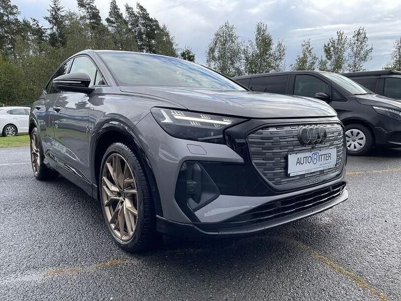 Andere Gebraucht 2022 Audi Q4 e-tron Ambiente SUV | 36.890 € (Etwas zu teuer) - Bild 1/4