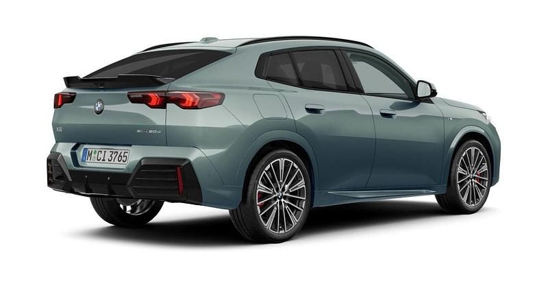 Gebraucht BMW X2 Luxury Line 163 PS (119 kW) 2025 Grün SUV