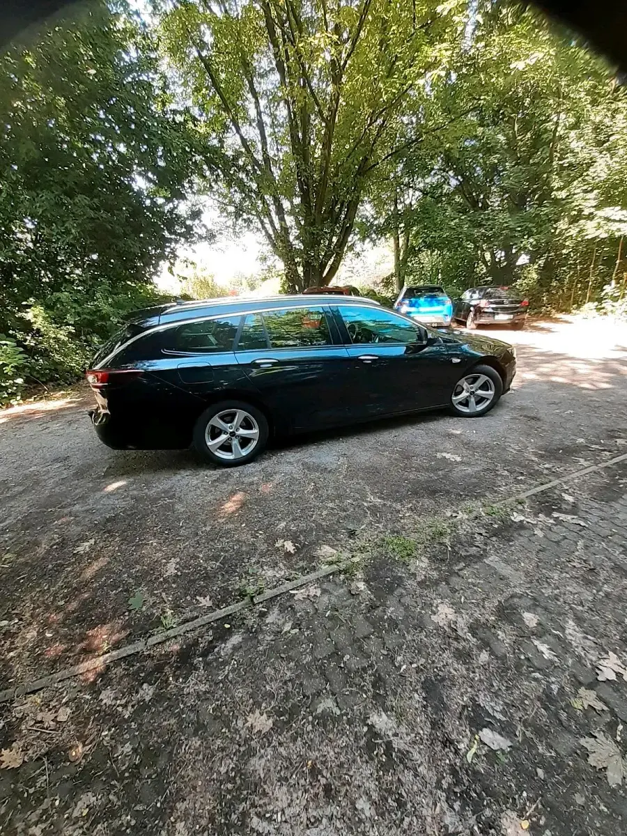 Gebraucht Opel Insignia 170 PS (125 kW) 2019 Schwarz Kombi