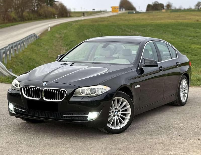Gebraucht BMW 523 204 PS (150 kW) 2011 Schwarz Limousine