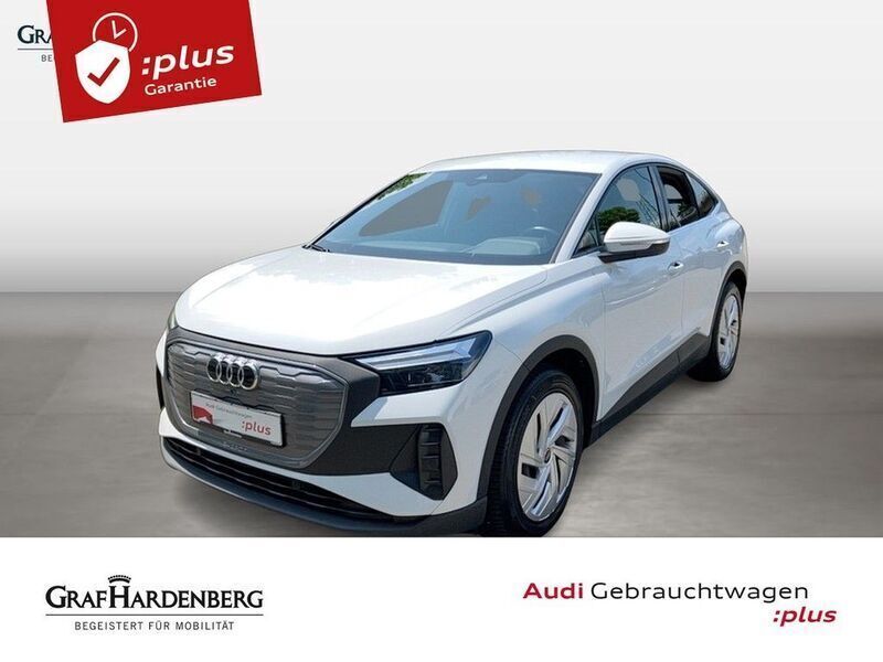 Gletscherweiß metallic Gebraucht 2022 Audi Q4 Sportback e-tron Comfort SUV | 26.888 € (Fairer Preis) - Bild 1/4