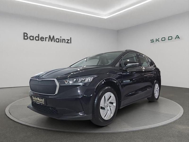 Blackmagic perleffekt Gebraucht 2023 Skoda Enyaq iV Loft SUV | 23.880 € (Guter Preis) - Bild 1/4