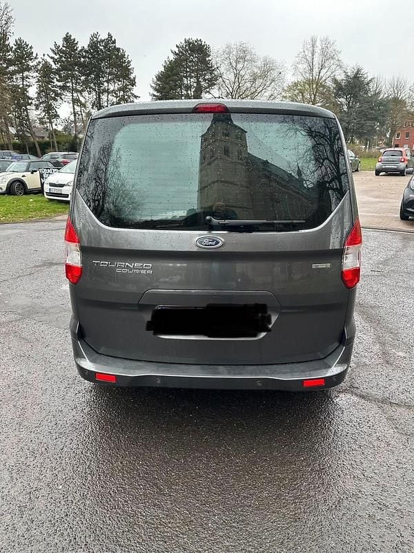 Gebraucht Ford Tourneo 101 PS (74 kW) 2018 Grau Van / Kleinbus