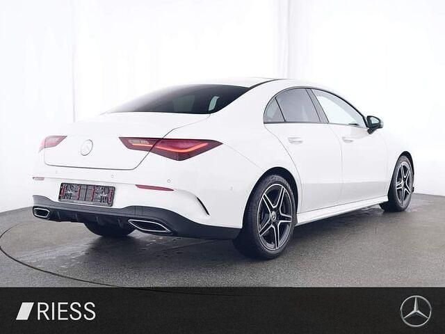 Gebraucht Mercedes CLA200 Night 163 PS (119 kW) 2023 Weiss Coupé