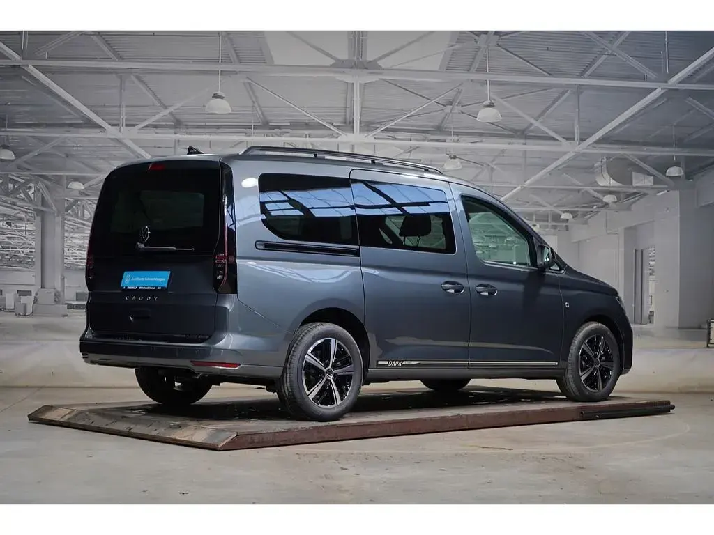 Second-hand VW Caddy Maxi Dark Label 122 CP (89 kW) 2026 Gri Monovolum