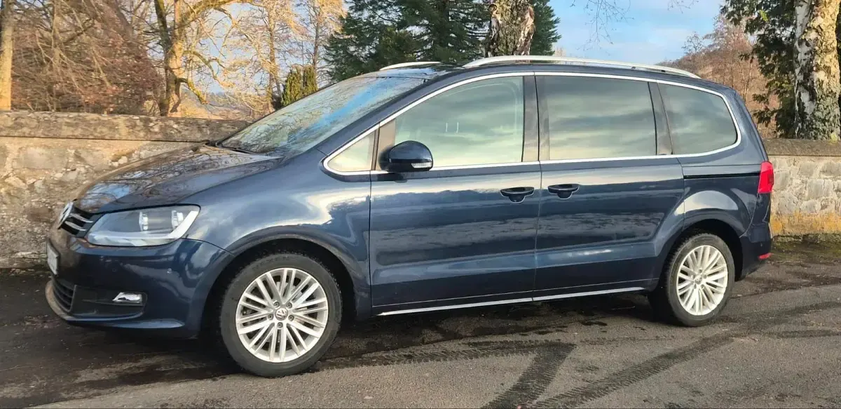 Gebraucht VW Sharan Highline 177 PS (130 kW) 2015 Blau Van / Kleinbus