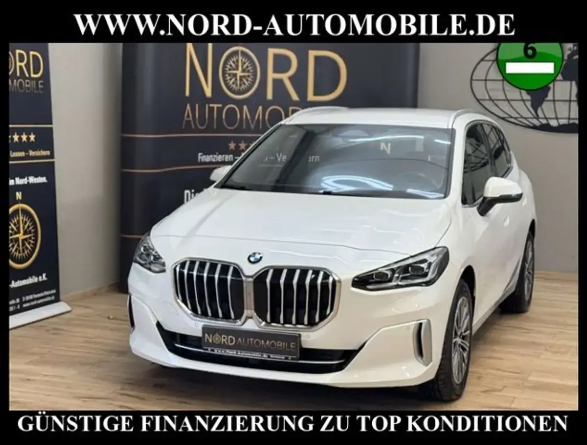 Gebraucht BMW 218 Active Tourer Luxury Line 150 PS (110 kW) 2023 Weiß Van / Kleinbus