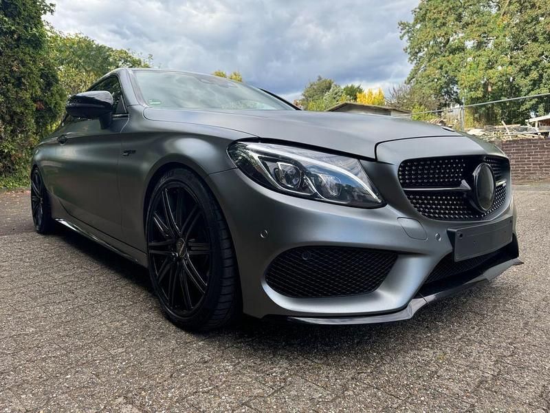 Grau Gebraucht 2018 Mercedes C43 AMG AMG Coupé | 37.990 € - Bild 1/4