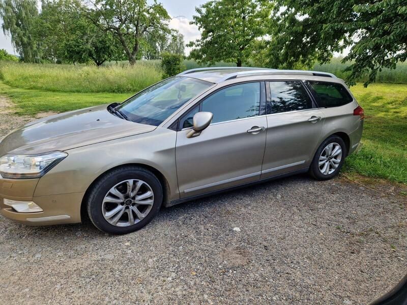 Beige Gebraucht 2012 Citroën C5 Kombi | 4.450 € (Guter Preis) - Bild 1/4
