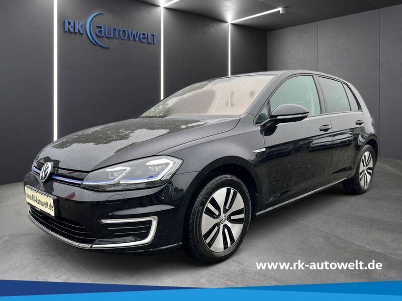 Schwarz Gebraucht 2020 VW e-Golf Kleinwagen | 20.770 € (Teuer) - Bild 1/4