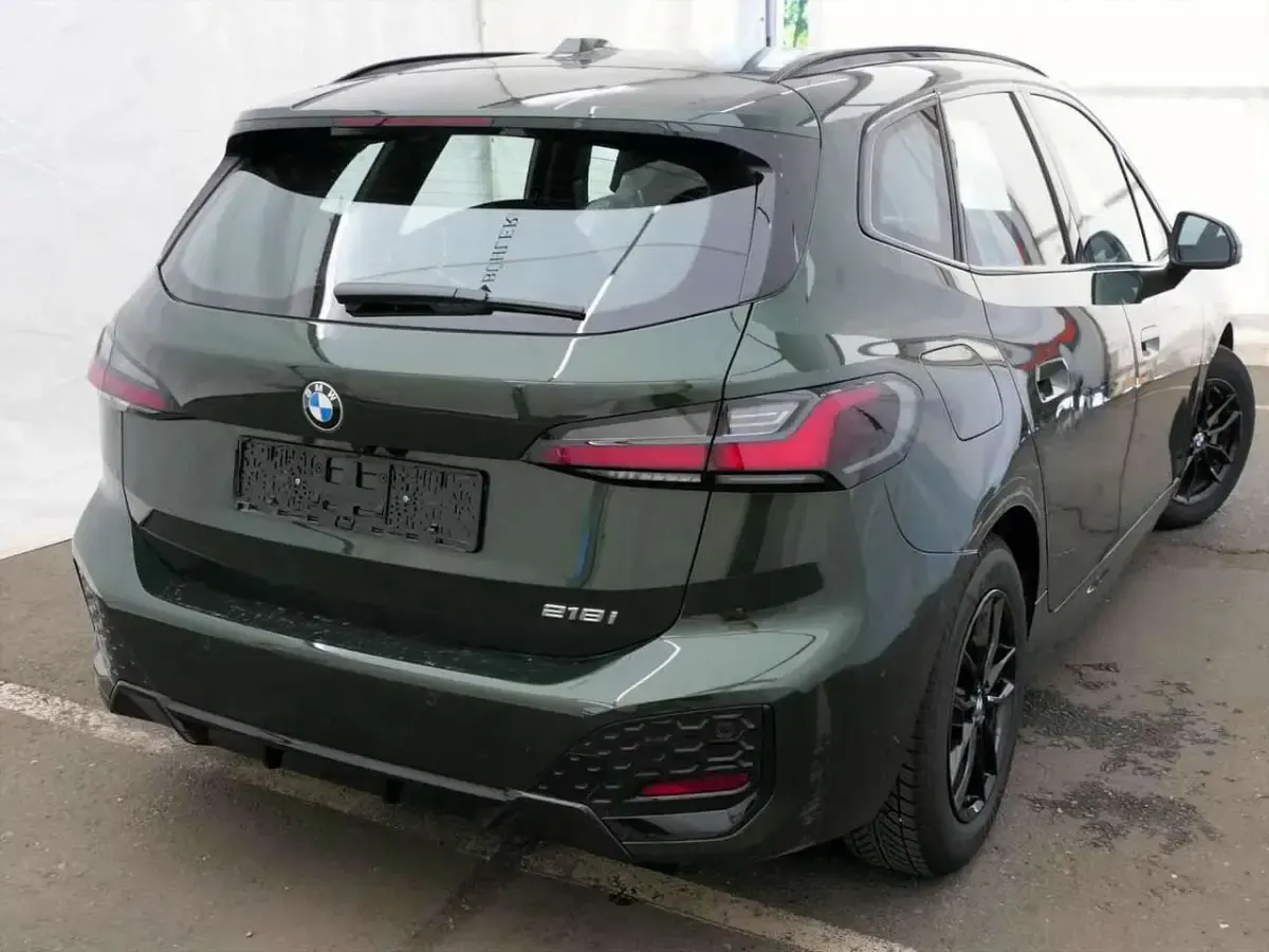 Gebraucht BMW 218 M Sport 136 PS (100 kW) 2025 Sanremo green metallic Coupé