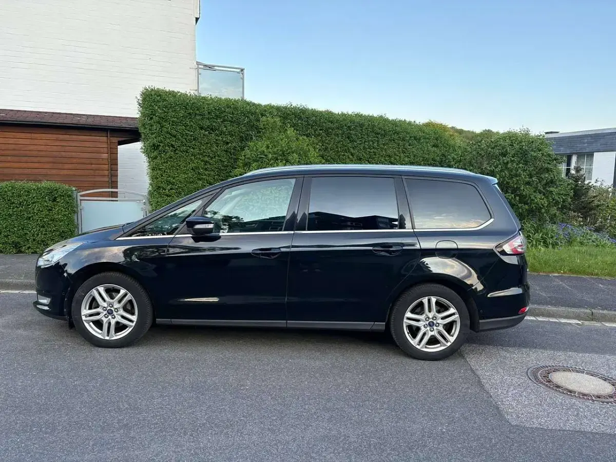 Gebraucht Ford Galaxy Titanium 160 PS (117 kW) 2018 Schwarz Van / Kleinbus