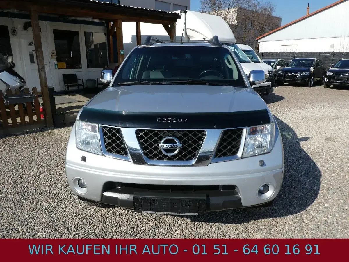 Gebraucht Nissan Navara 171 PS (125 kW) 2009 Silber Pickup