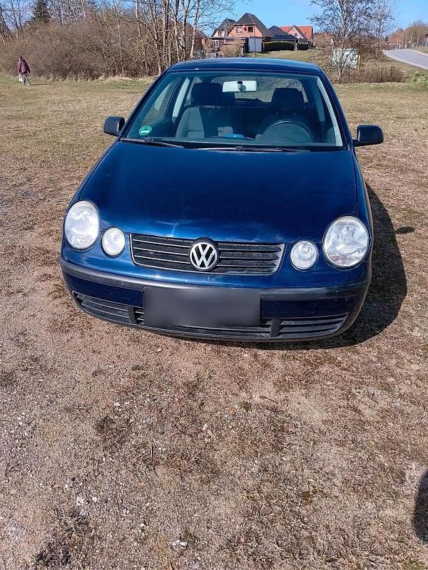 Gebraucht VW Polo 47 PS (34 kW) 2004 Blau Kleinwagen