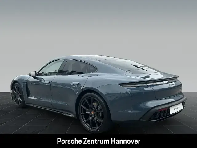 Neu Porsche Taycan GTS 514 kW (700 PS) 2026 Blau Limousine