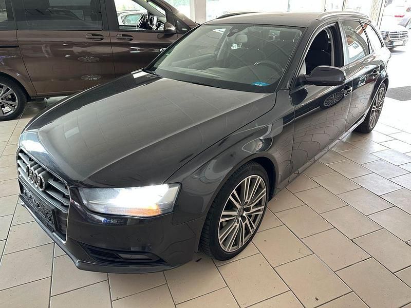 Grau Gebraucht 2012 Audi A4 Ambition Kombi | 9.900 € (Etwas zu teuer) - Bild 1/4