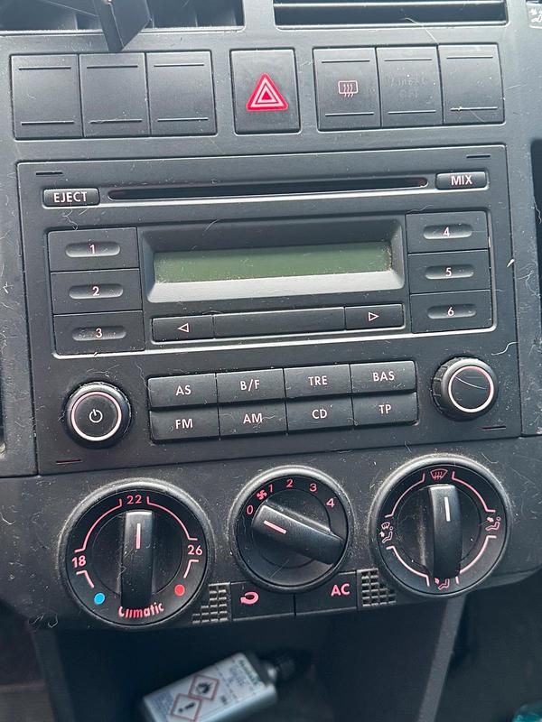 Gebraucht VW Polo 60 PS (44 kW) 2008 Schwarz Kleinwagen