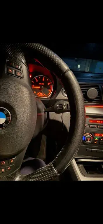 Gebraucht BMW 116 116 PS (85 kW) 2010 Schwarz Kleinwagen