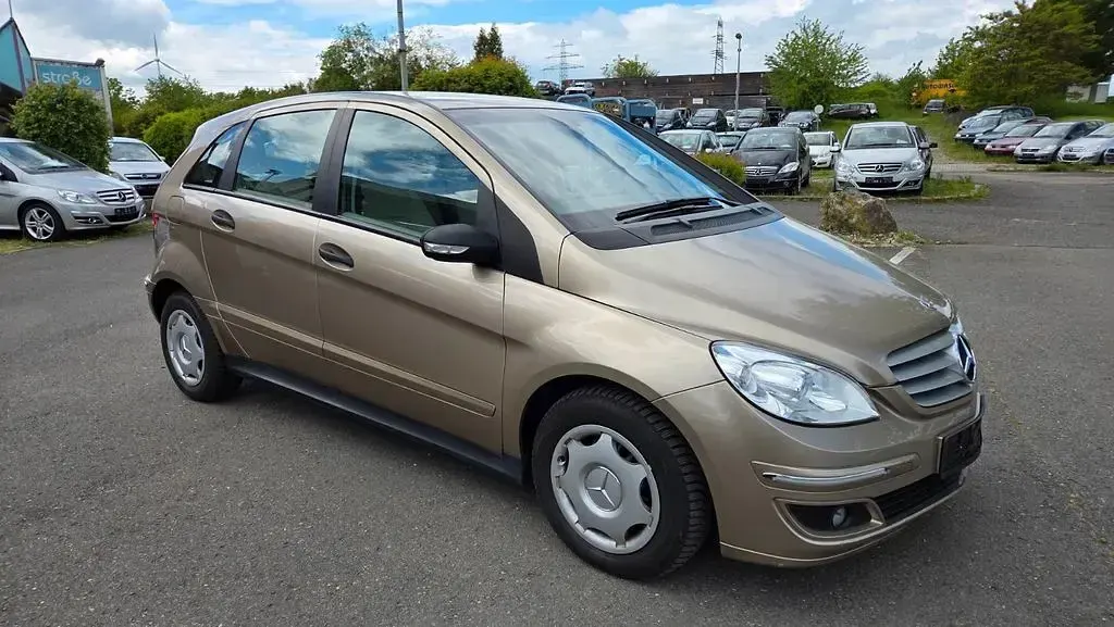 Gebraucht Mercedes B170 116 PS (85 kW) 2005 Gold Van / Kleinbus