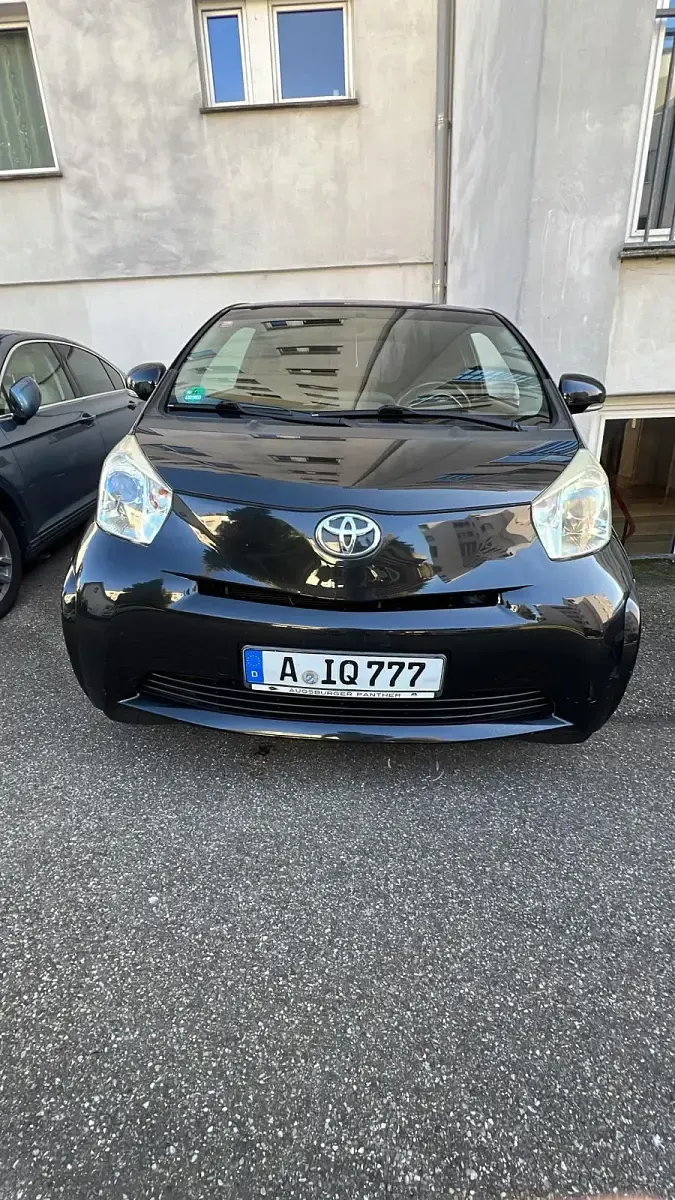 Gebraucht Toyota iQ 68 PS (50 kW) 2009 Schwarz Kleinwagen