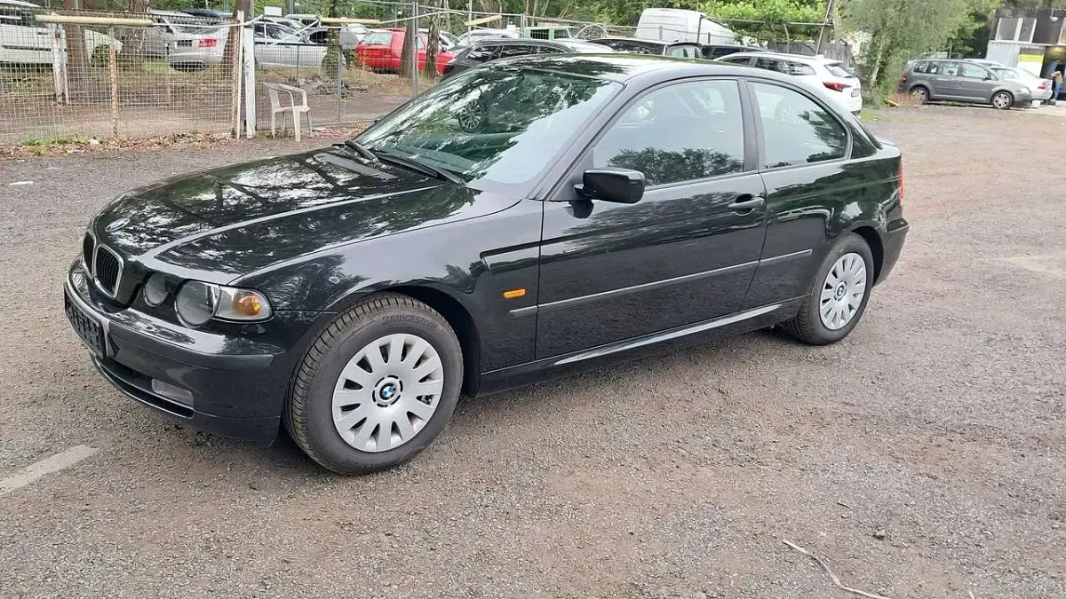 Gebraucht BMW 316 116 PS (85 kW) 2003 Schwarz Limousine