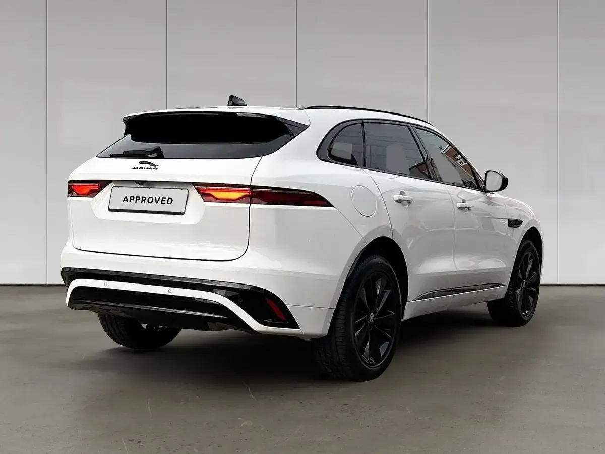 Gebraucht Jaguar F-Pace R 409 PS (300 kW) 2023 Fuji white SUV