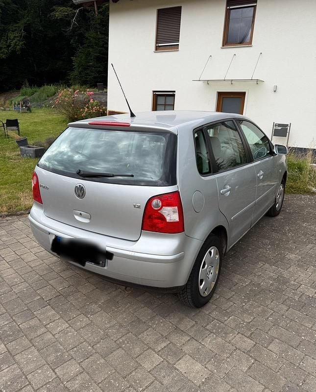 Silber Gebraucht 2004 VW Polo Kleinwagen | 890 € (Fairer Preis) - Bild 1/3