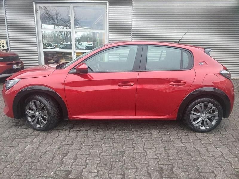 Gebraucht Peugeot 208 Active 100 kW (136 PS) 2021 Lackierung elixierrot/typ ver Kleinwagen