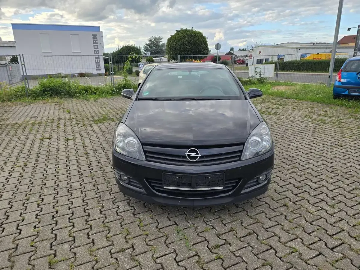 Gebraucht Opel Astra GTC Sport 125 PS (91 kW) 2005 Schwarz Limousine
