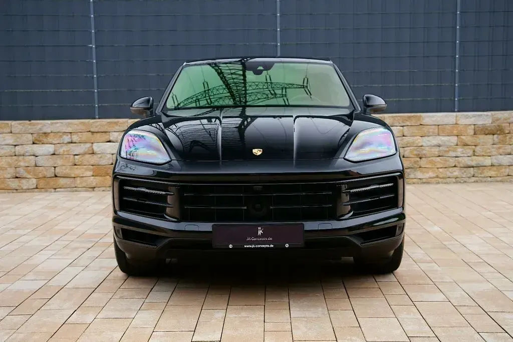 Gebraucht Porsche Cayenne E-Hybrid Coupe 470 PS (345 kW) 2024 Schwarz SUV