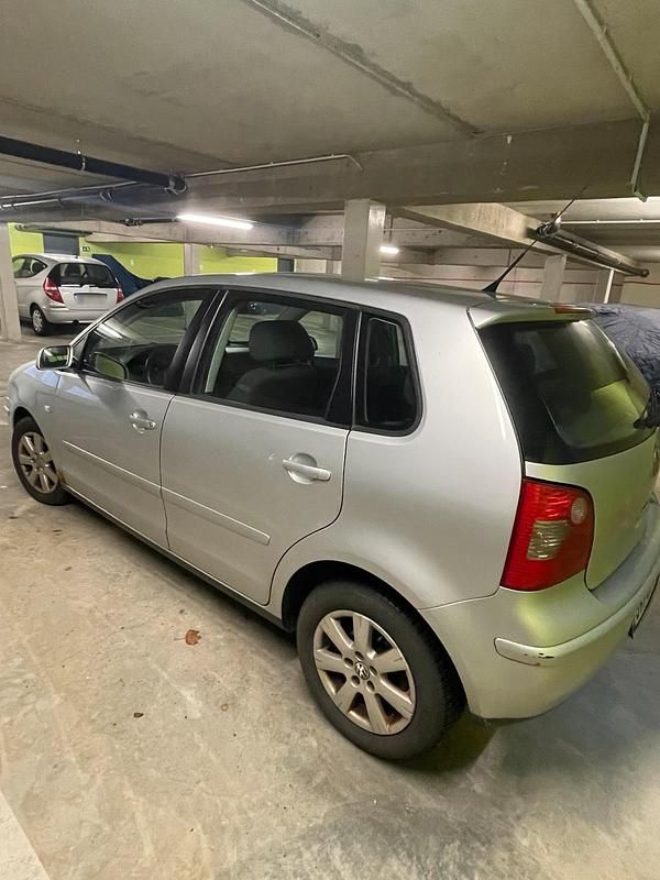 Gebraucht VW Polo 101 PS (74 kW) 2001 Silber Kleinwagen