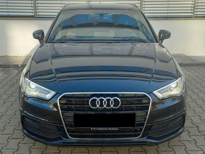 Gebraucht Audi A3 Sport 110 PS (80 kW) 2015 Andere Limousine