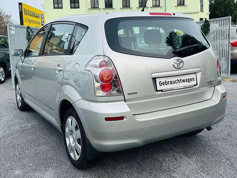 Gebraucht Toyota Corolla Verso Sol 129 PS (94 kW) 2007 Polarsilber metallic Van / Kleinbus