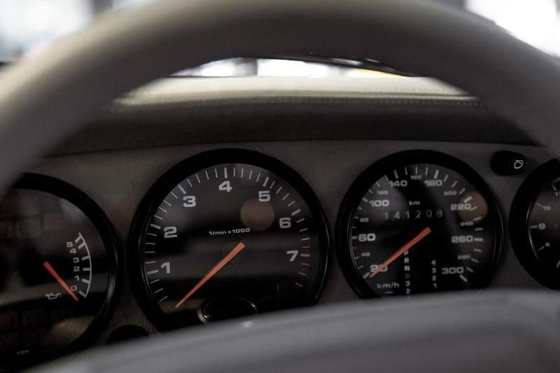 Gebraucht Porsche 964 250 PS (183 kW) 1992 Schwarz Cabrio