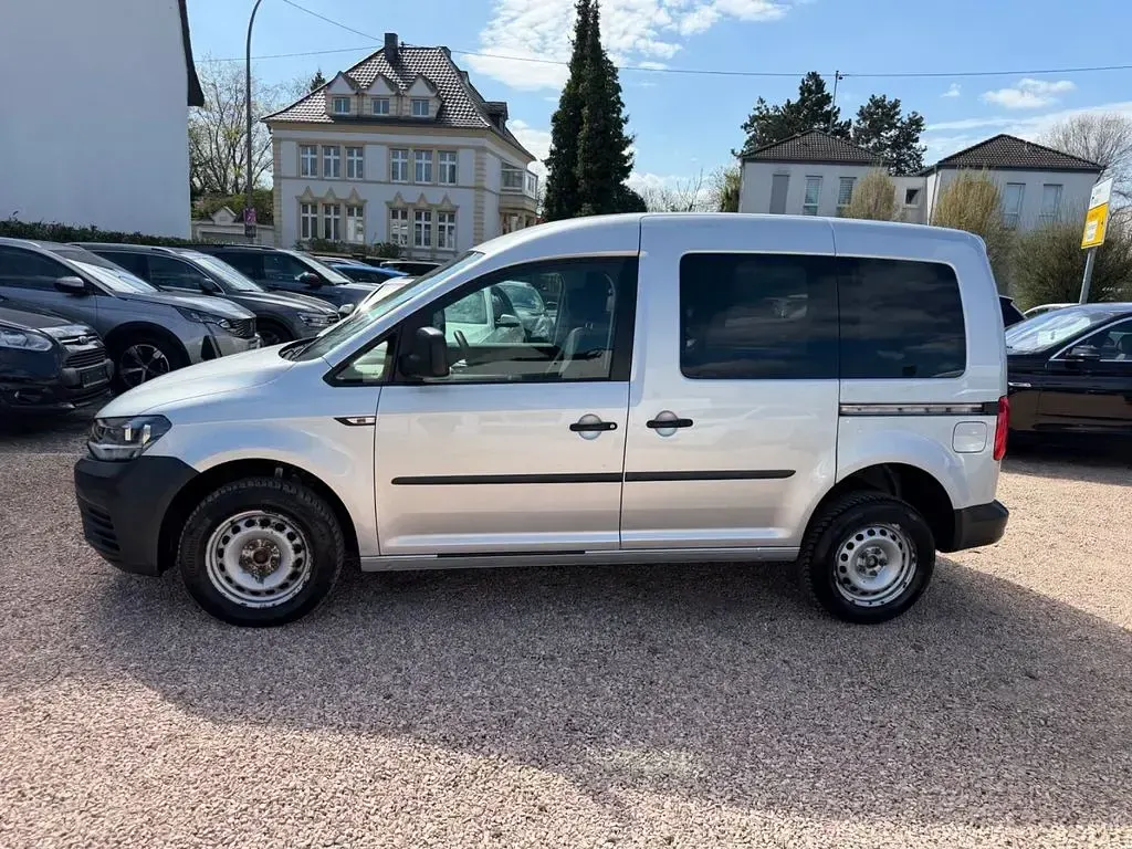 Gebraucht VW Caddy Life 122 PS (89 kW) 2017 Silber Van / Kleinbus