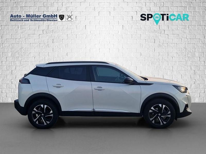 Gebraucht Peugeot 2008 Allure 131 PS (96 kW) 2022 Weiß SUV