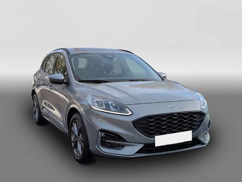 Usata Ford Kuga ST-Line 150 CV (110 kW) 2023 Argento SUV