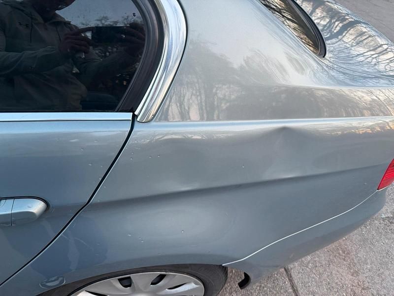 Gebraucht BMW 325 218 PS (160 kW) 2006 Blau Limousine