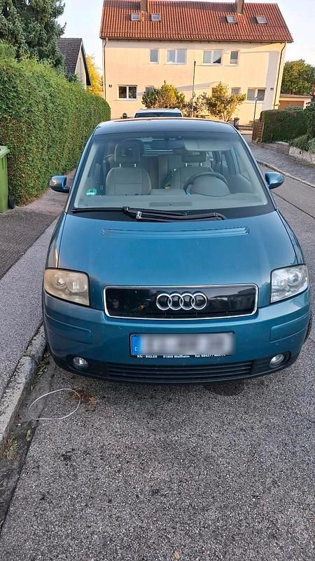 Second-hand Audi A2 70 CP (51 kW) 2002 Albastru Hatchback