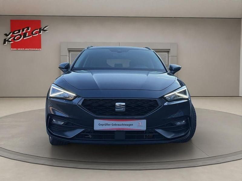 Grau Gebraucht 2021 Seat Leon FR Kombi | 24.450 € (Teuer) - Bild 1/4