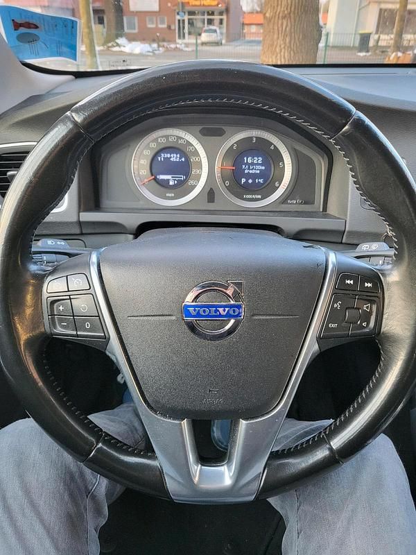 Gebraucht Volvo V60 210 PS (154 kW) 2010 Andere farben Kombi