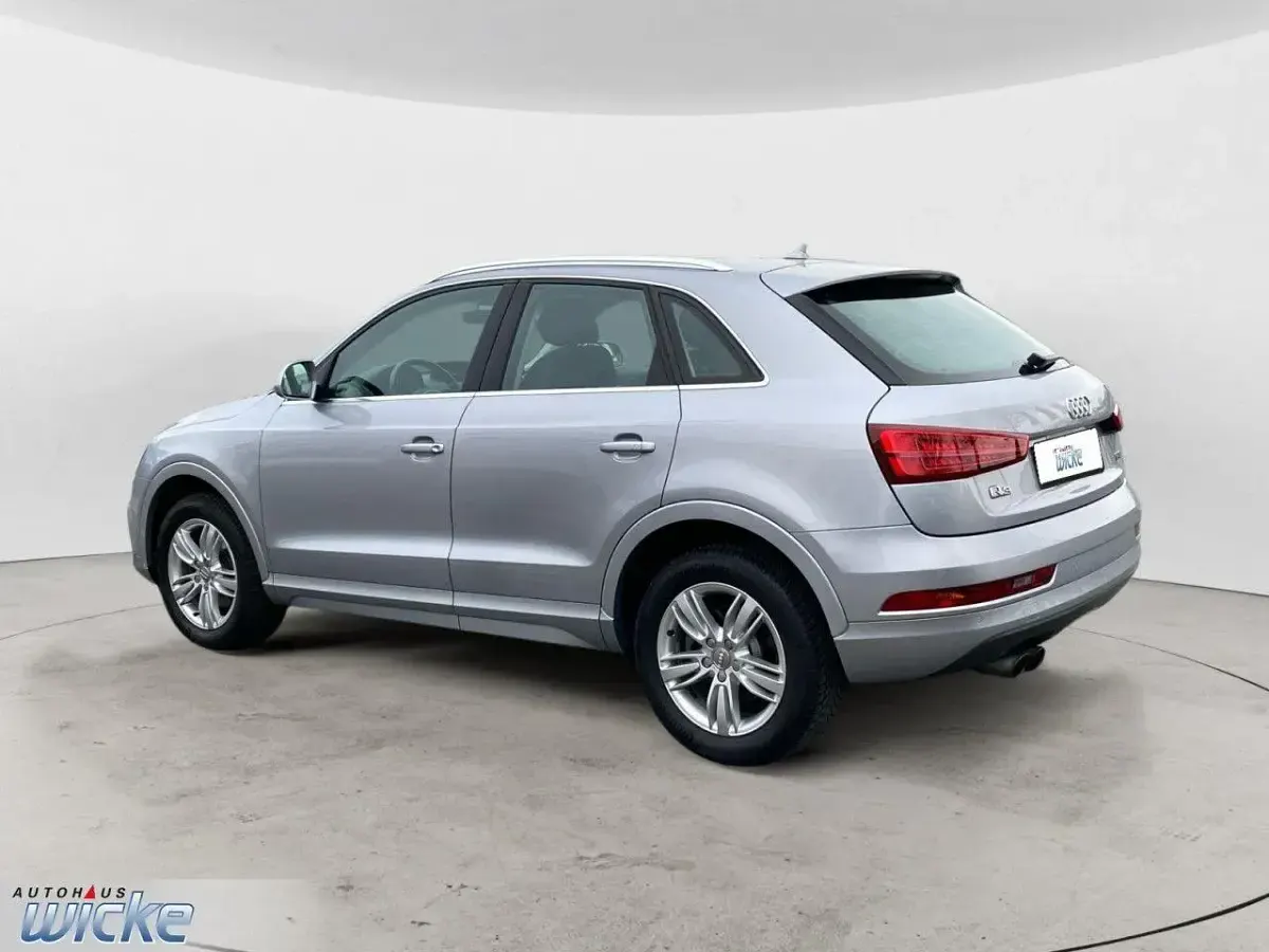Gebraucht Audi Q3 Basis 150 PS (110 kW) 2016 Silber SUV