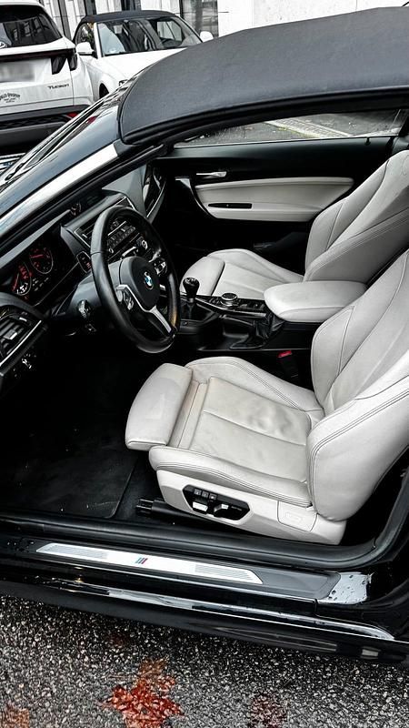 Gebraucht BMW 218 150 PS (110 kW) 2016 Schwarz Cabrio