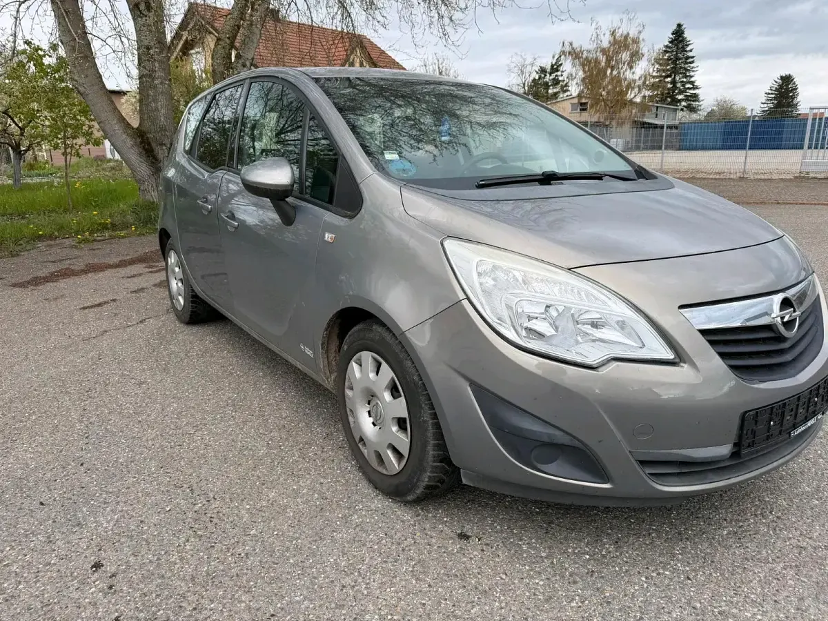 Gebraucht Opel Meriva 120 PS (88 kW) 2010 Braun Van / Kleinbus