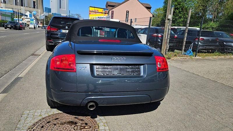 Gebraucht Audi TT Roadster Sport 163 PS (119 kW) 2006 Dolomitgrau Cabrio