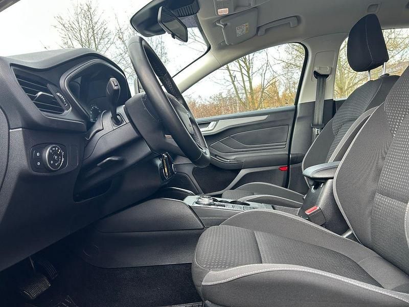 Gebraucht Ford Focus 120 PS (88 kW) 2022 Schwarz Limousine