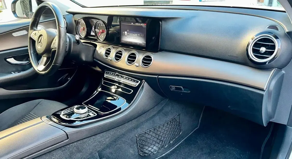 Gebraucht Mercedes E250 211 PS (155 kW) 2017 Weiß Kombi