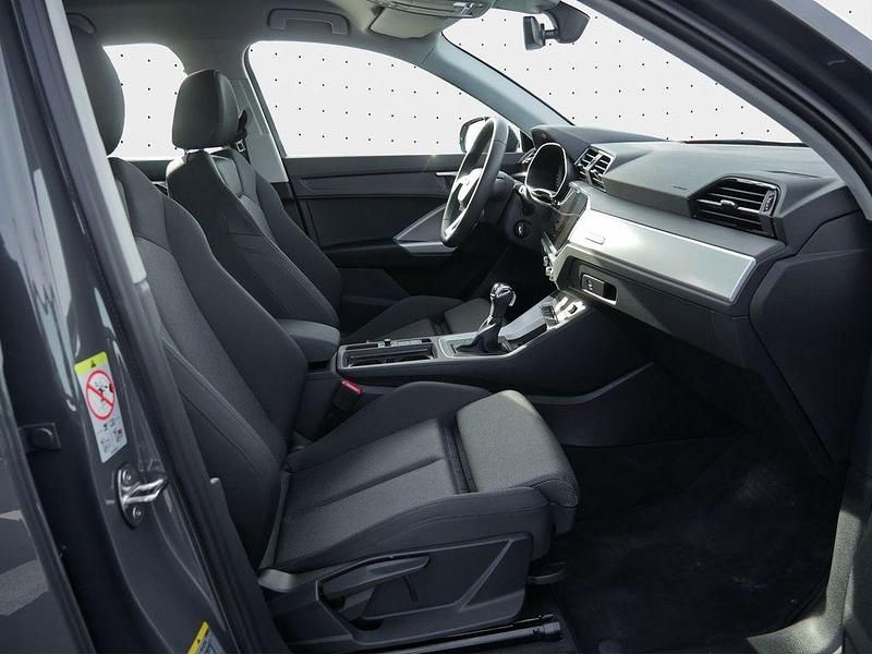 Gebraucht Audi Q3 Advanced 150 PS (110 kW) 2025 Nanograu metallic SUV