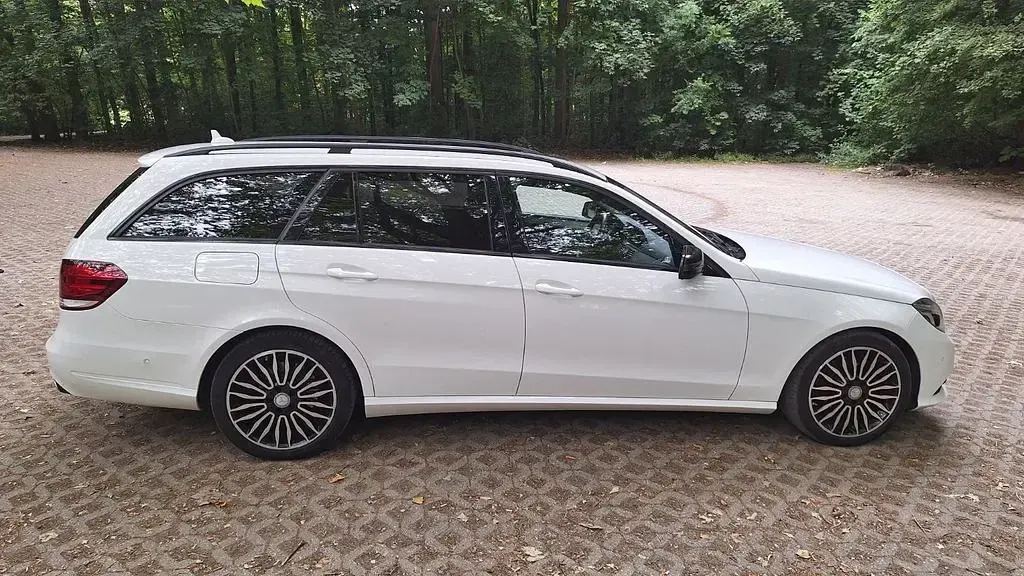 Gebraucht Mercedes E250 204 PS (150 kW) 2016 Weiß Kombi