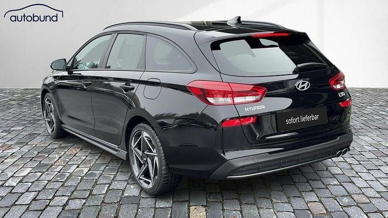 Neu Hyundai i30 N Line 140 PS (102 kW) 2025 Schwarz Kombi